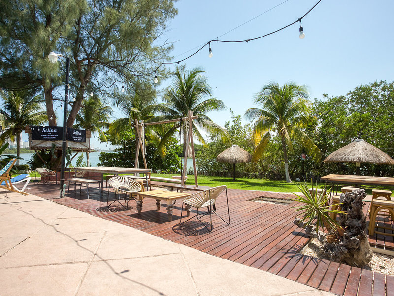 Selina Cancun Laguna Hotel Zone 10
