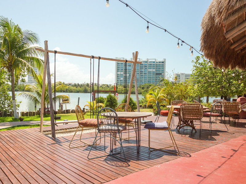 Selina Cancun Laguna Hotel Zone 12