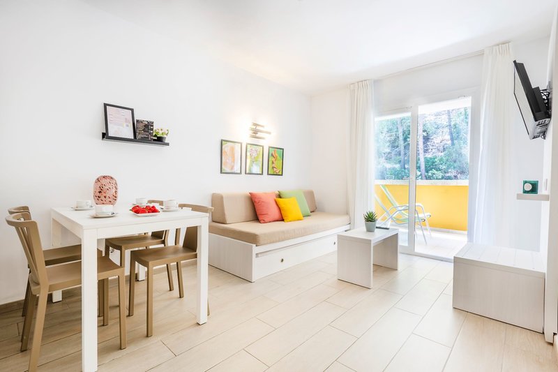 Flor los Almendros Apartments 7