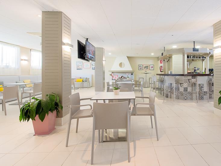 Flor los Almendros Apartments 4