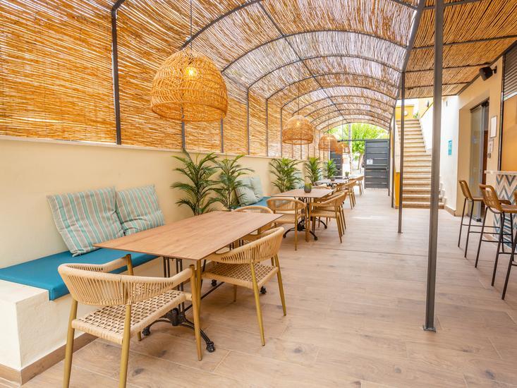 Flor los Almendros Apartments 5