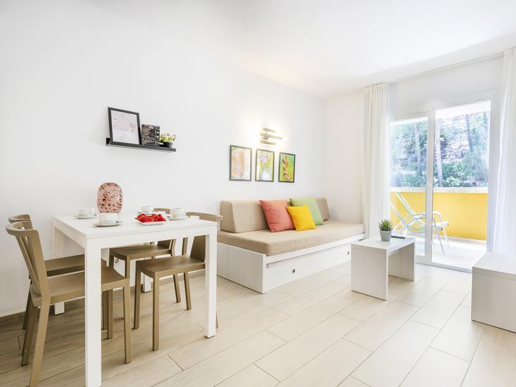 Flor los Almendros Apartments 9