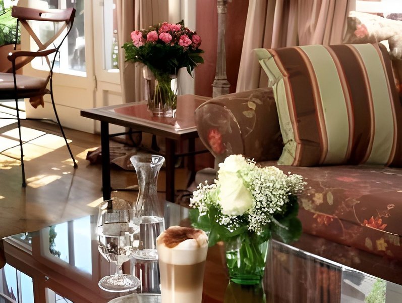 Bischofshof am Dom 4