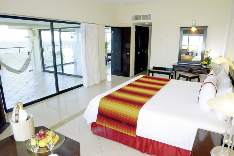 Crown Paradise Club Cancún 18