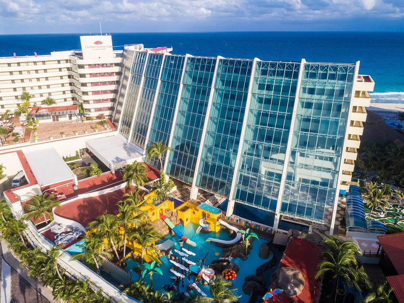 Crown Paradise Club 4