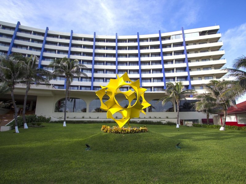 Crown Paradise Club 5