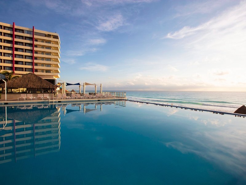 Crown Paradise Club 11