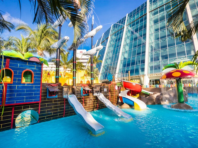 Crown Paradise Club 16