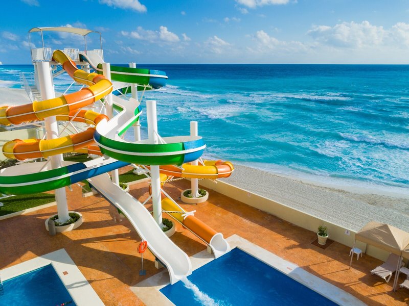 Crown Paradise Club 17