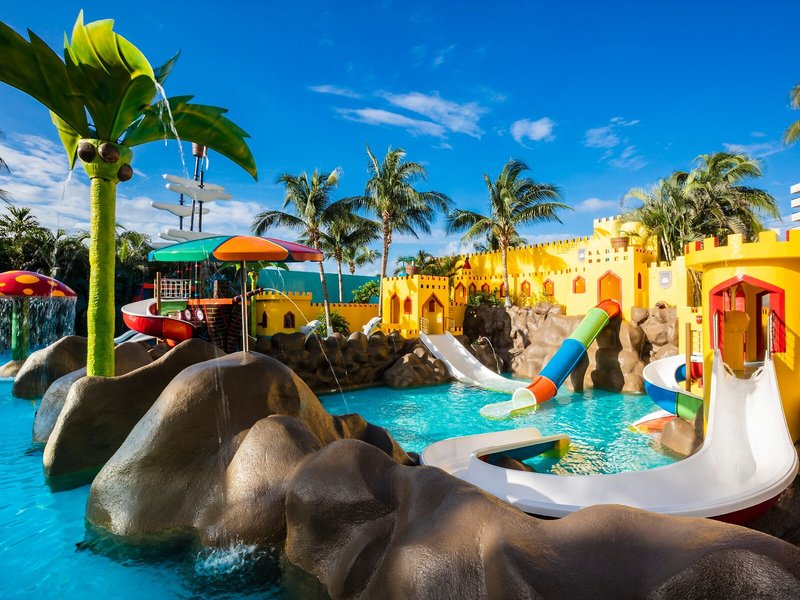 Crown Paradise Club 49