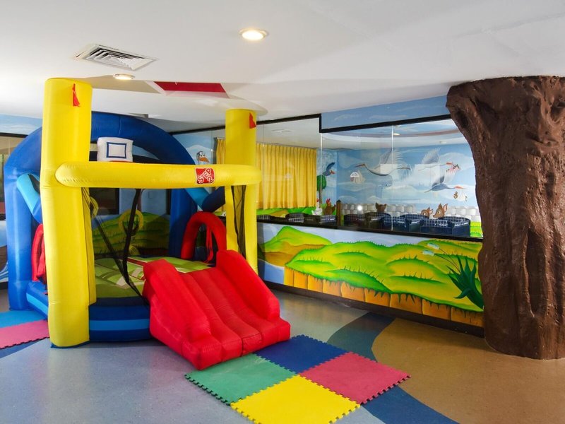 Crown Paradise Club 50