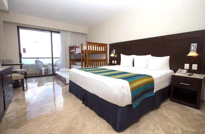 Crown Paradise Club Cancún 9