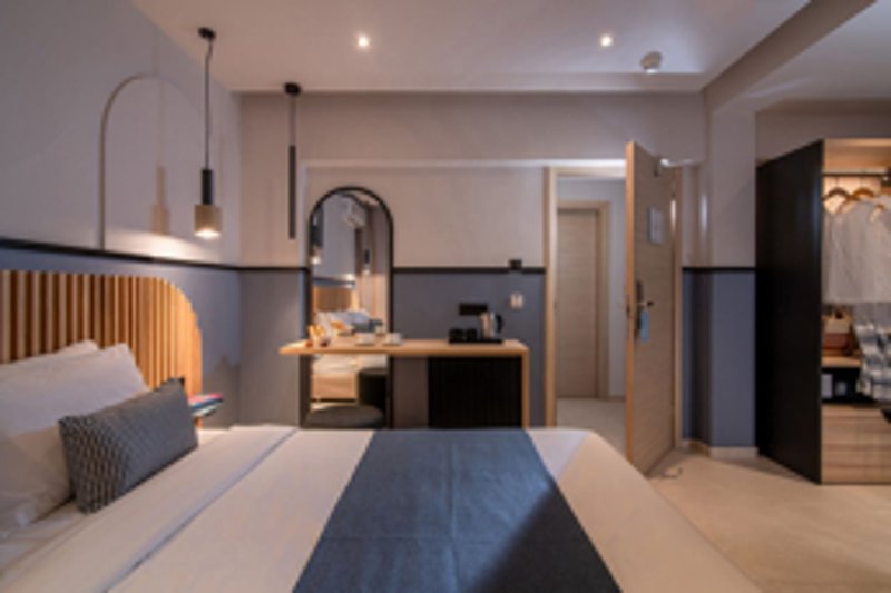 Mistral Bay Hotel 7