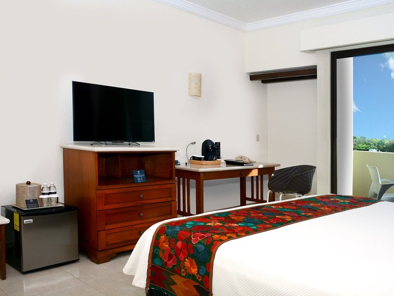 Adhara Hacienda Cancun 30