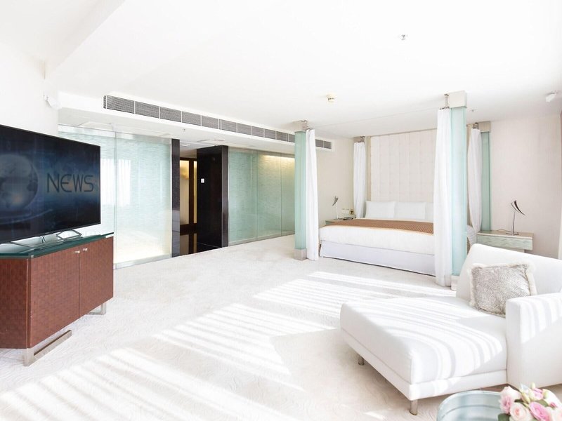 Regal Airport Hotel Hong Kong 15