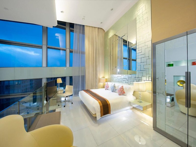 Regal Airport Hotel Hong Kong 20