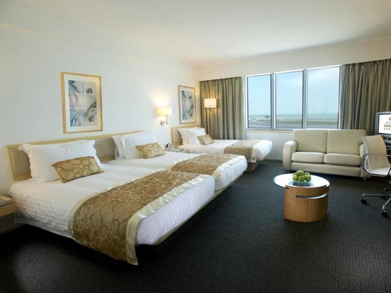 Regal Airport Hotel Hong Kong 32