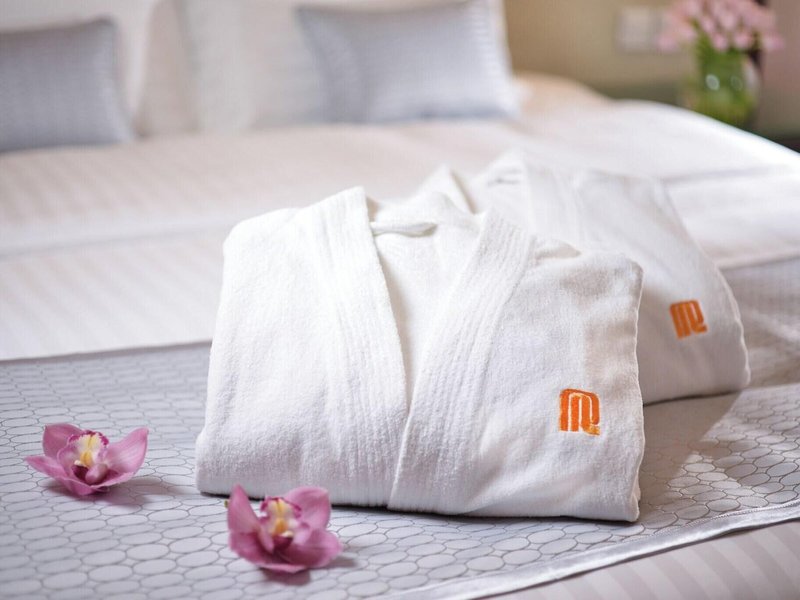 Regal Kowloon 24 - Health & Beauty