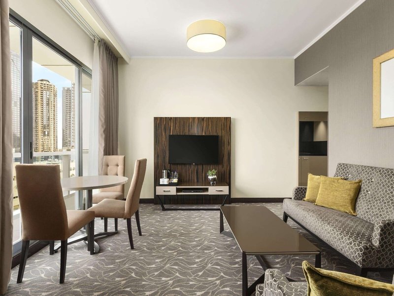 Hawthorn Suites by Wyndham Abu Dhabi City Centre 11 - Room Example