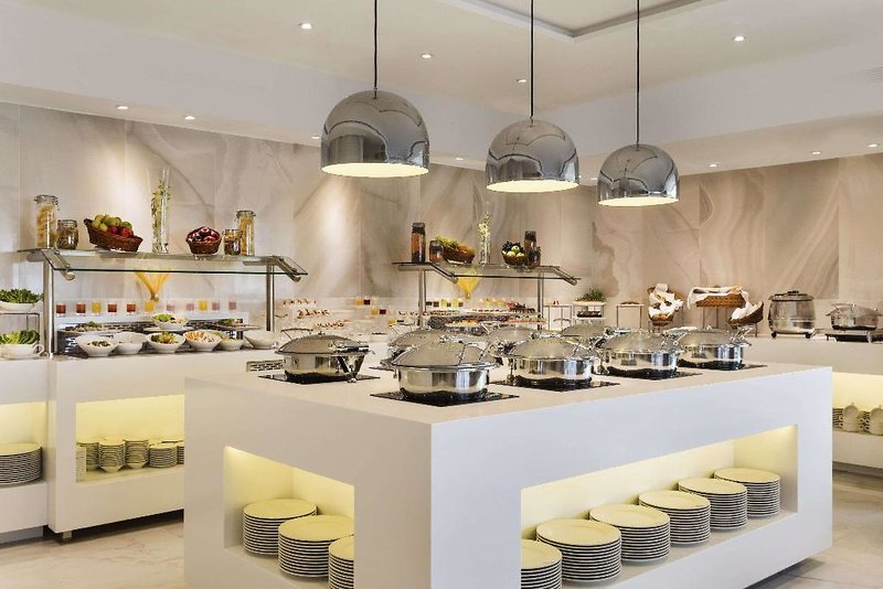 Hawthorn Extended Stay by Wyndham Abu Dhabi 2