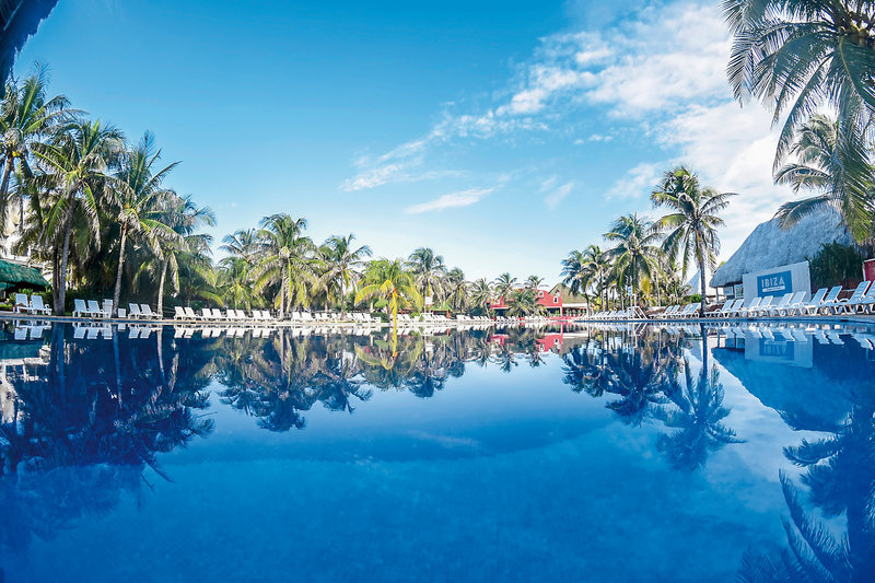 Grand Oasis Cancun 3