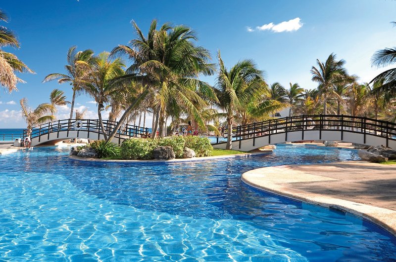 Grand Oasis Cancun 11