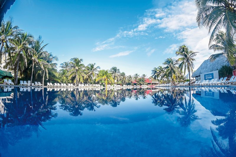 Grand Oasis Cancun 3