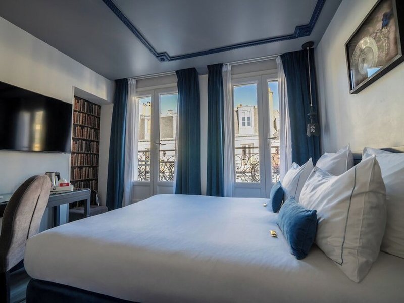 Hotel Mademoiselle 22