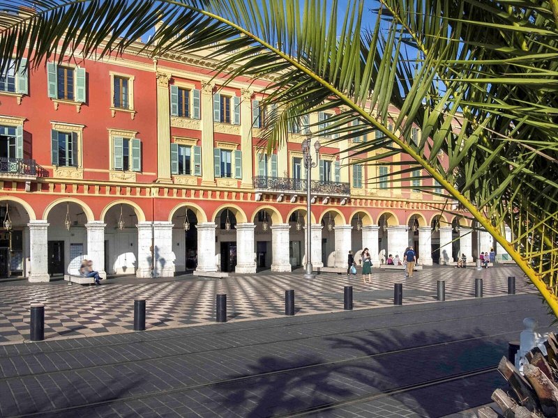 Mercure Marche Aux Fleurs
