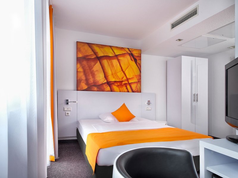 Wyndham Garden Düsseldorf City Centre Königsallee 12