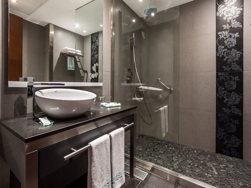 Colonial Barcelona 40 - Bathroom Example