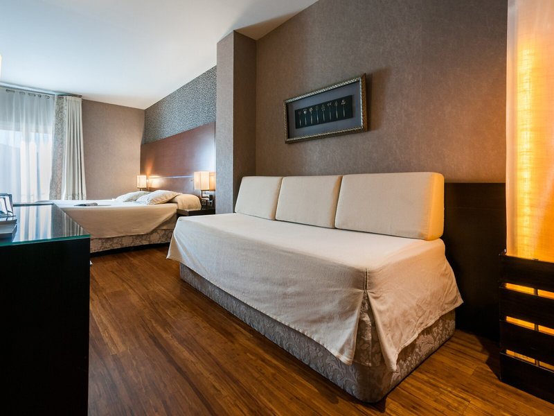 Colonial Barcelona 45 - Room Example