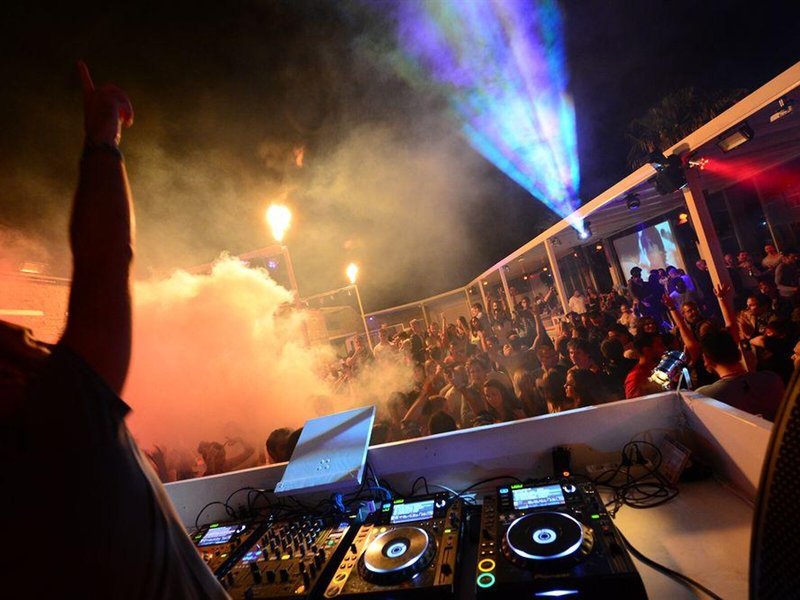 Paradise Beach Resort Mykonos 4