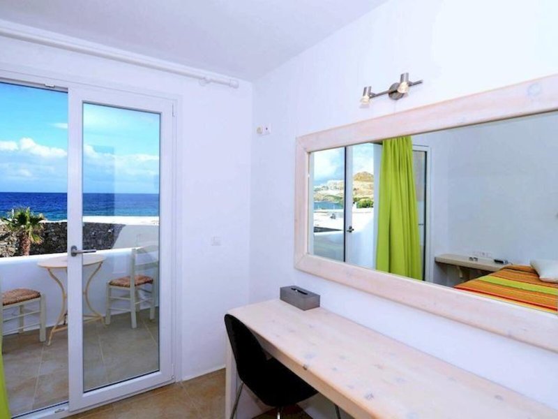 Paradise Beach Resort Mykonos 10