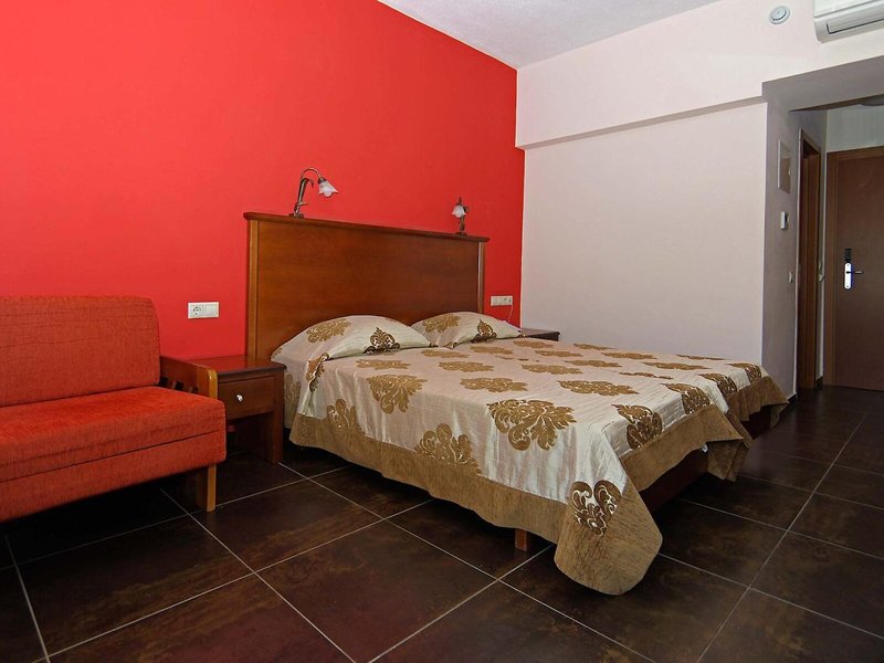 Sun Beach Platamon 36 - Room Example