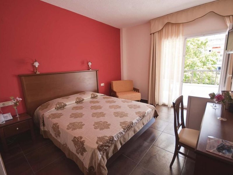 Sun Beach Platamon 39 - Room Example