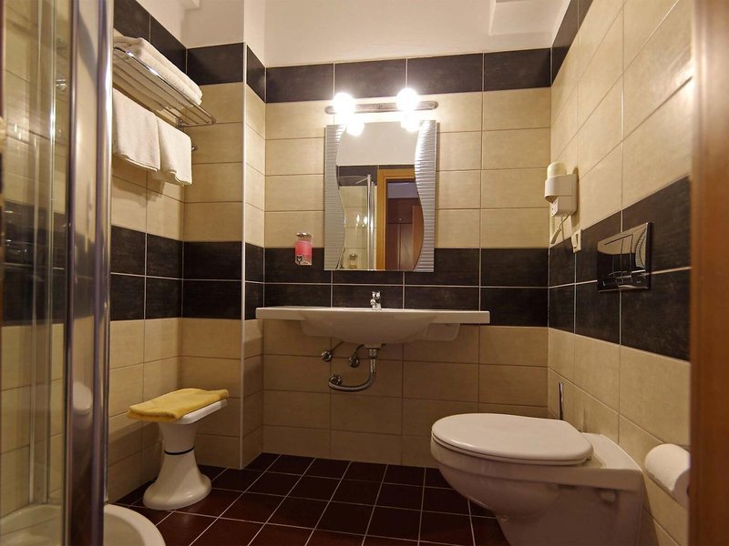 Sun Beach Platamon 42 - Bathroom Example