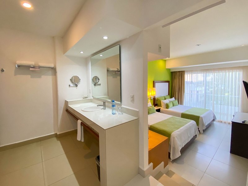 Cancun Bay Resort 49