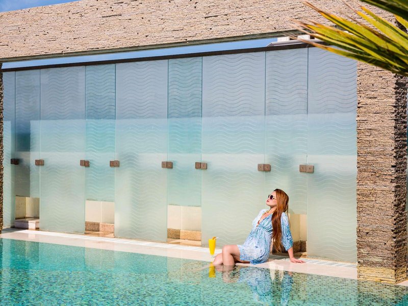 Novotel Suites Dubai Mall of the Emirates 5