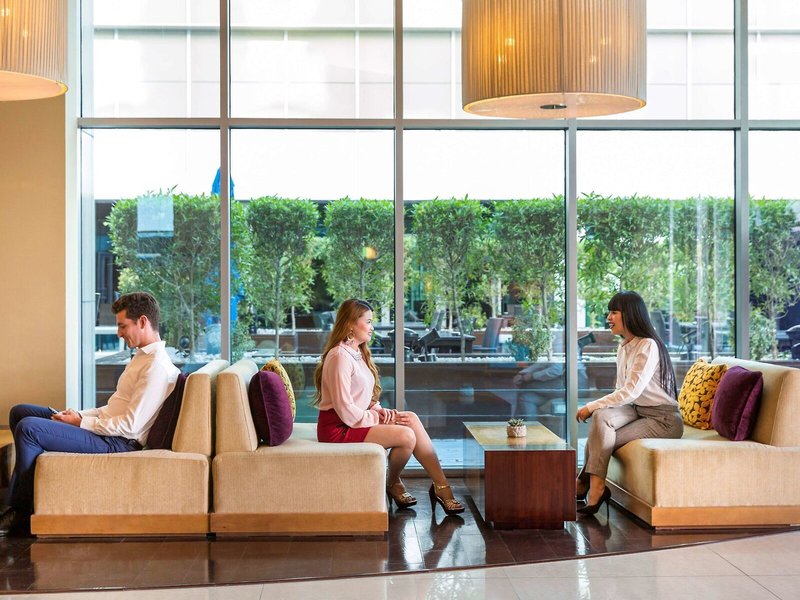 Novotel Suites Dubai Mall of the Emirates 10