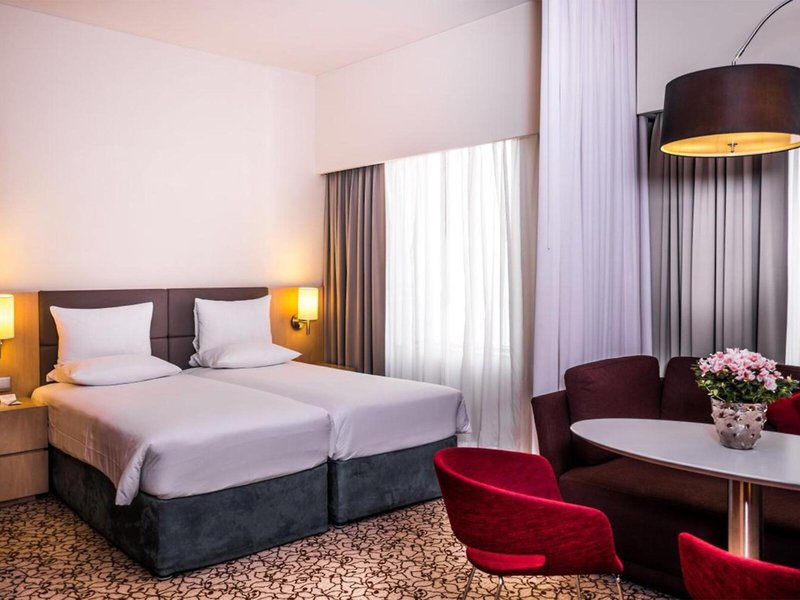 Novotel Suites Dubai Mall of the Emirates 30