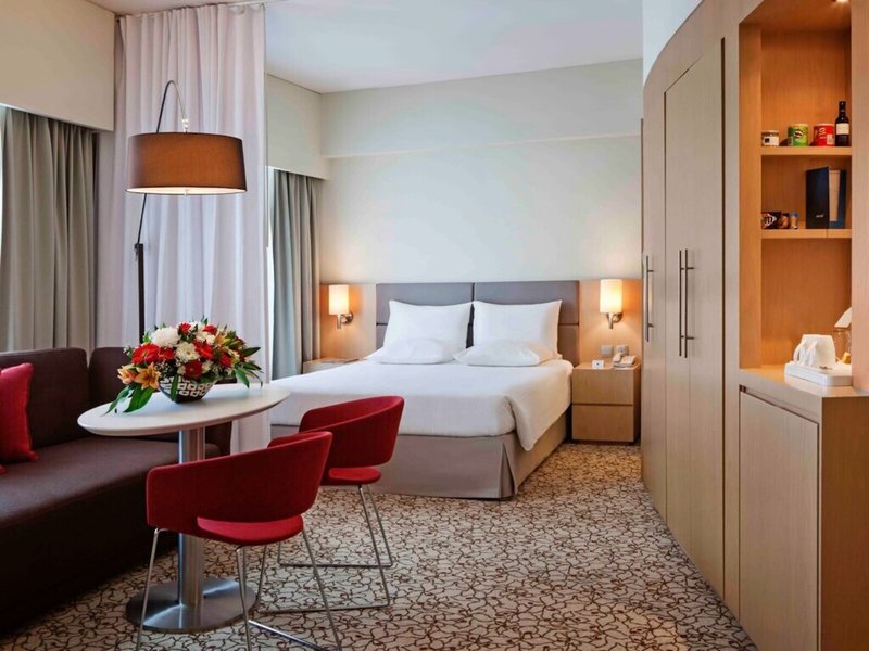 Novotel Suites Dubai Mall of the Emirates 35