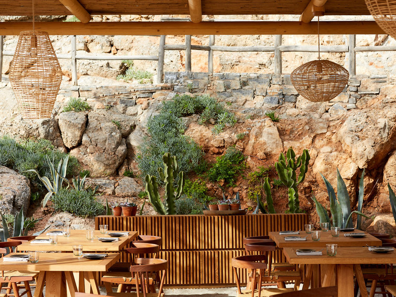 Daios Cove Luxury Resort & Villas 11