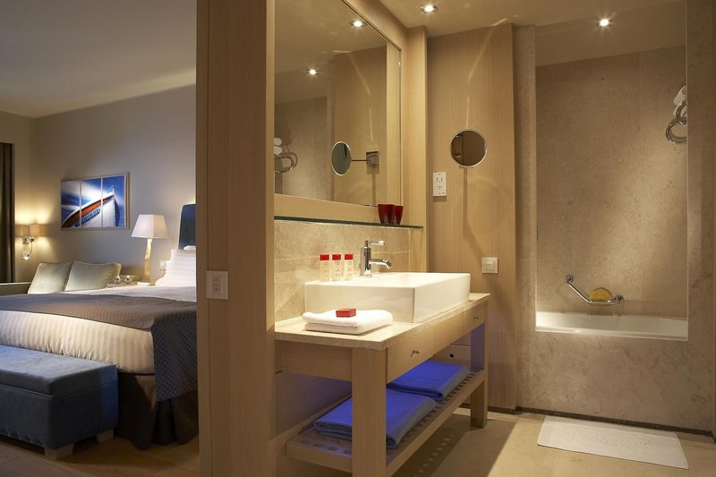 Daios Cove Luxury Resort & Villas 37