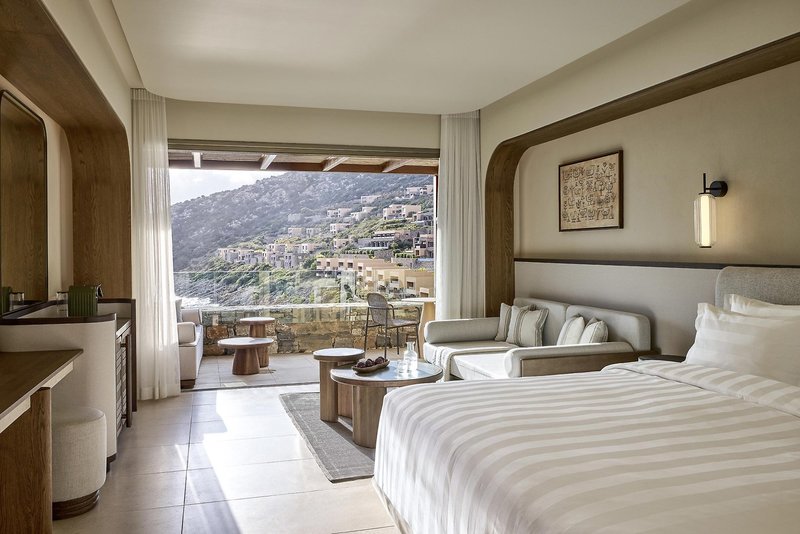Daios Cove Luxury Resort & Villas 40