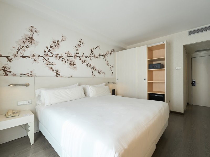 Hesperia Barcelona Ramblas 22