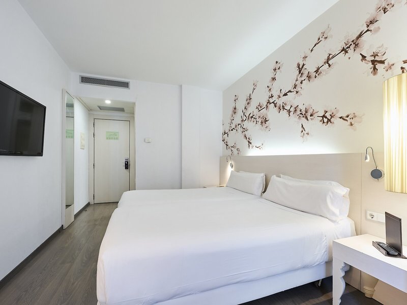 Hesperia Barcelona Ramblas 32