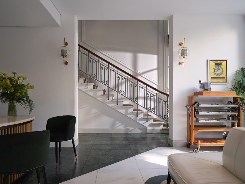 The Excelsior 16
