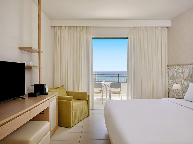 Atlantica Eleon Grand Resort & Spa 10