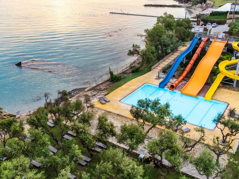 Atlantica Eleon Grand Resort & Spa 10